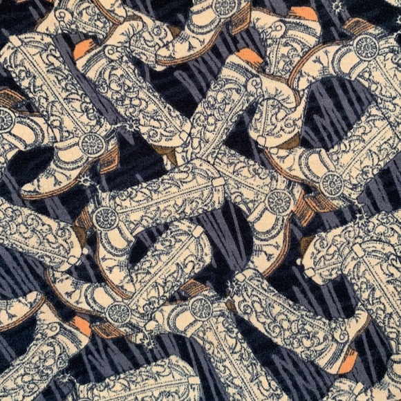 Lula Roe Irma shirt - Picture 3 of 3